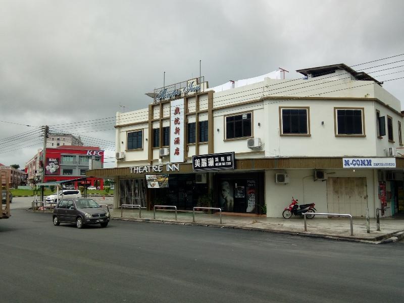 Theatreinn Sri Aman Ngoại thất bức ảnh